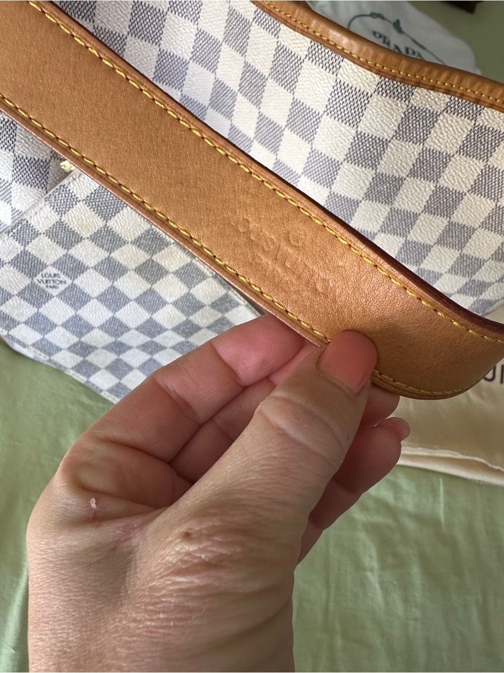 Louis Vuitton Damier Azur Canvas Shoulder Bag with Tan Trim - Picture 3 of 12